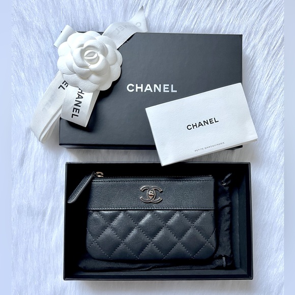 🔥CHANEL Cosmetics O-Case - Picture 4 of 13